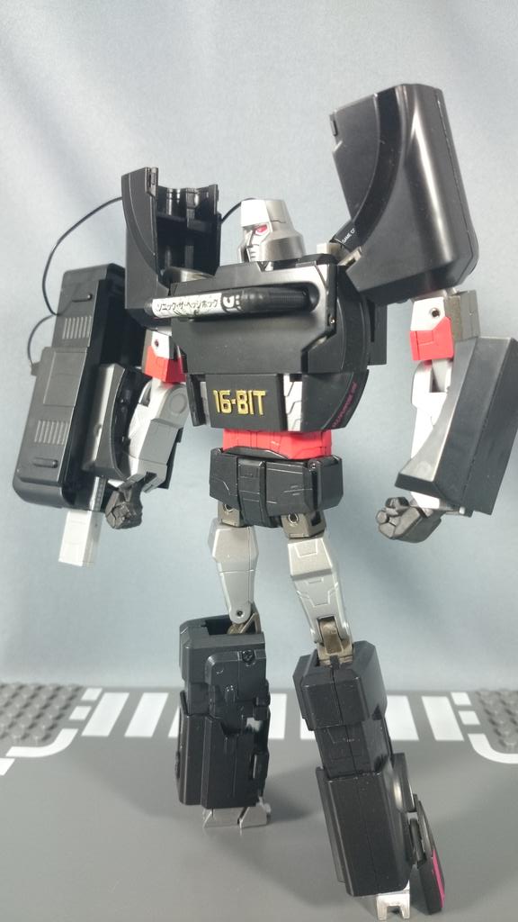 TakaraTomy Arts Mega Drive (Sega Genesis) Megatron - 17 New